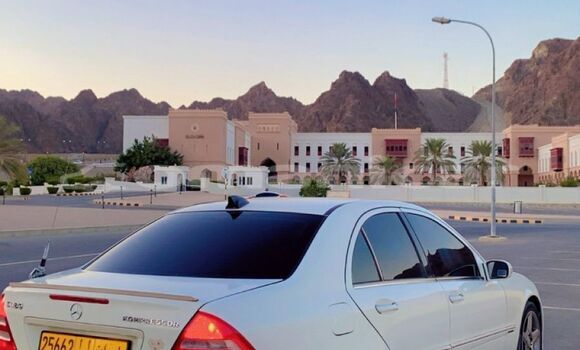 Buy Used Mercedes-Benz C–Class White Car in Muscat in Masqat