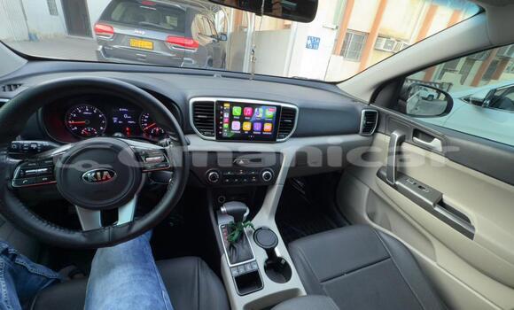 Buy Used Kia Sportage Beige Car in Muscat in Masqat Buy Used Kia Sportage Beige Car in Muscat in Masqat