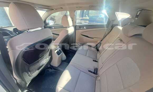 Buy Used Hyundai Tucson White Car in Rusayl in Rusayl Buy Used Hyundai Tucson White Car in Rusayl in Rusayl