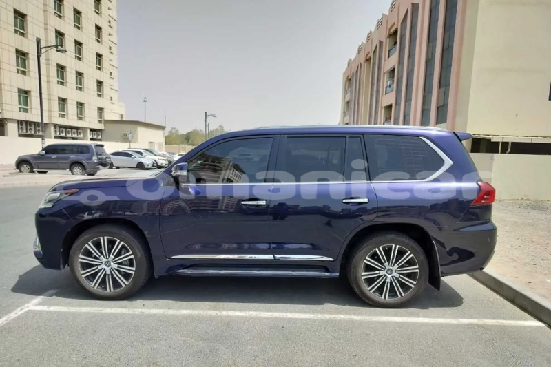 Big with watermark lexus lx 570 masqat muscat 7517