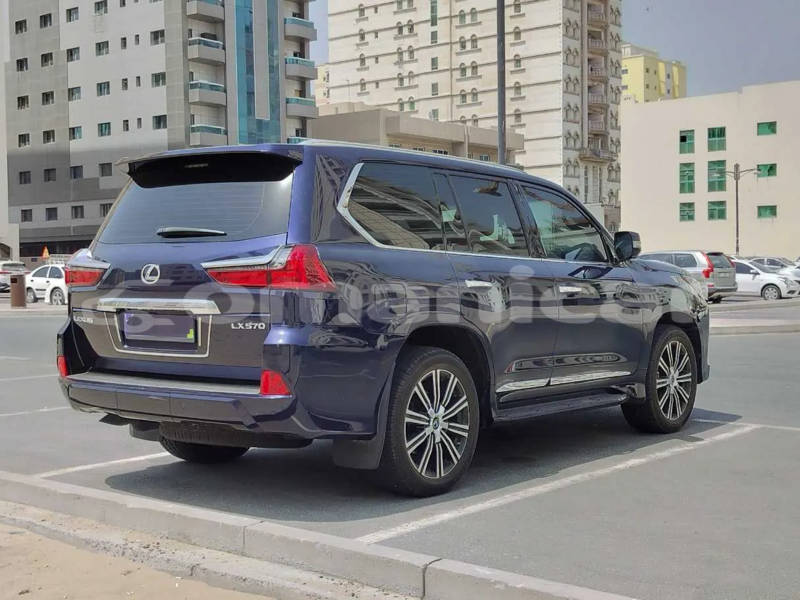 Big with watermark lexus lx 570 masqat muscat 7517
