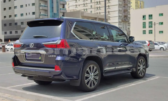 Buy Used Lexus LX 570 Blue Car in Muscat in Masqat Buy Used Lexus LX 570 Blue Car in Muscat in Masqat