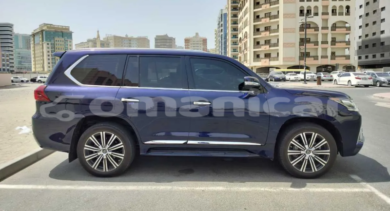 Big with watermark lexus lx 570 masqat muscat 7517