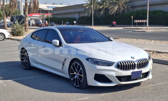 Buy Used BMW 8-Series Black Car in Muscat in Masqat Buy Used BMW 8-Series Black Car in Muscat in Masqat