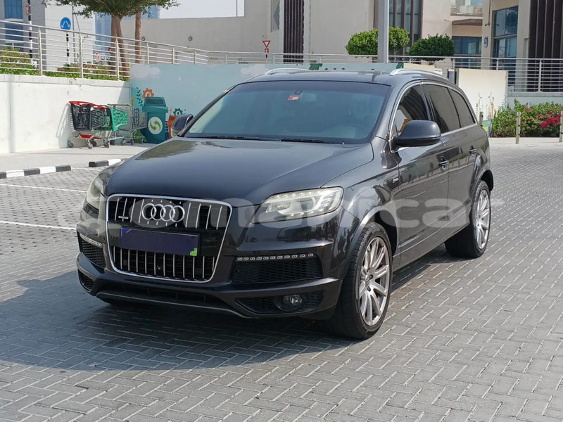 Big with watermark audi q7 masqat muscat 7524