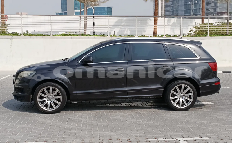 Big with watermark audi q7 masqat muscat 7524