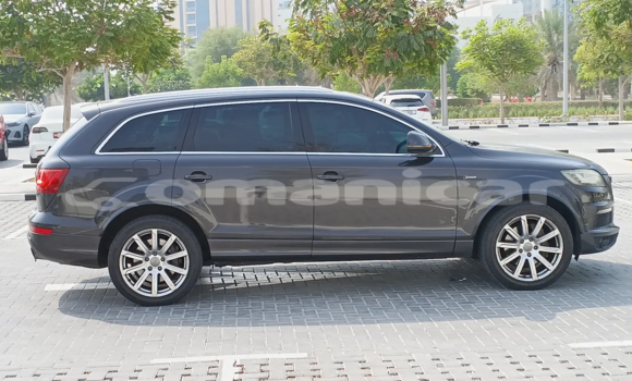 Buy Used Audi Q7 Black Car in Muscat in Masqat Buy Used Audi Q7 Black Car in Muscat in Masqat