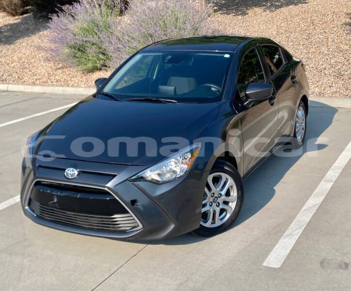 Big with watermark toyota yaris masqat muscat 7530