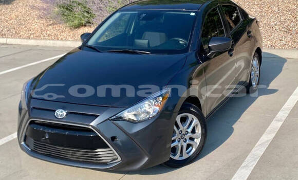Buy Used Toyota Yaris Black Car in Muscat in Masqat