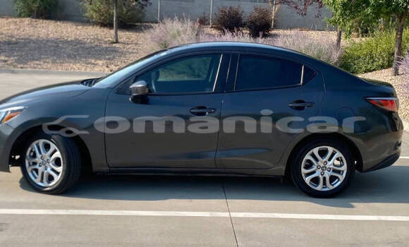 Buy Used Toyota Yaris Black Car in Muscat in Masqat Buy Used Toyota Yaris Black Car in Muscat in Masqat