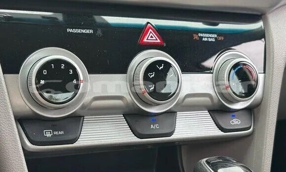 Buy Used Hyundai Elantra Other Car in Muscat in Masqat Buy Used Hyundai Elantra Other Car in Muscat in Masqat