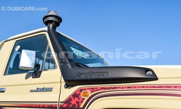Buy Import Toyota Land Cruiser Beige Car in Import - Dubai in Dhufar Buy Import Toyota Land Cruiser Beige Car in Import - Dubai in Dhufar