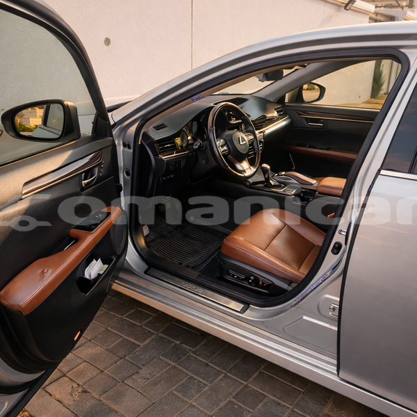 Big with watermark lexus es al batinah al khuwair 7550