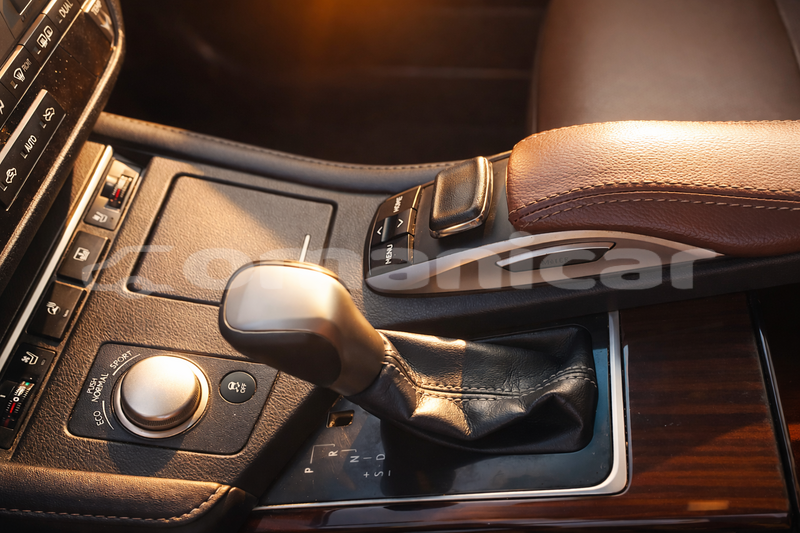 Big with watermark lexus es al batinah al khuwair 7550