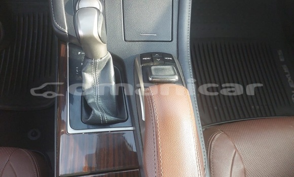 Buy Used Lexus ES Silver Car in Al khuwair in al-Batinah Buy Used Lexus ES Silver Car in Al khuwair in al-Batinah