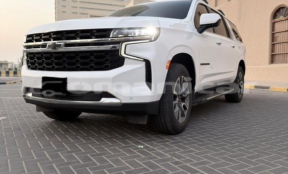 Buy Import Chevrolet Suburban White Car in Ruwi in Masqat Buy Import Chevrolet Suburban White Car in Ruwi in Masqat