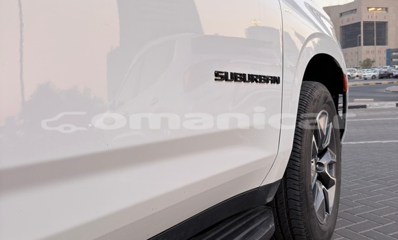 Buy Import Chevrolet Suburban White Car in Ruwi in Masqat Buy Import Chevrolet Suburban White Car in Ruwi in Masqat