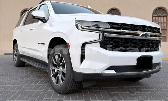Buy Import Chevrolet Suburban White Car in Ruwi in Masqat Buy Import Chevrolet Suburban White Car in Ruwi in Masqat