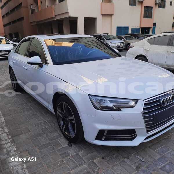 Big with watermark audi a4 dhufar import dubai 7553
