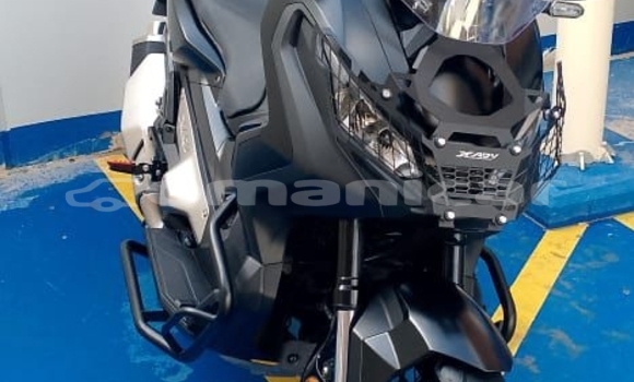 Buy Used Honda X-ADV Beige Bike in Muscat in Masqat