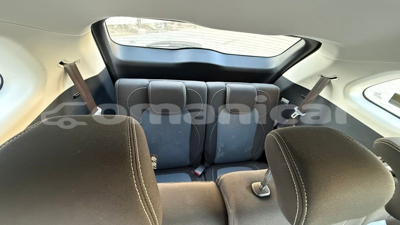 Big with watermark chevrolet captiva masqat azaiba 7560