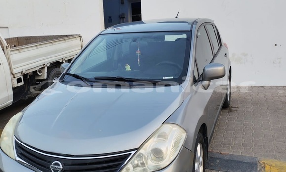 Buy Used Nissan Versa Silver Car in Wadi Al Kabir in Masqat Buy Used Nissan Versa Silver Car in Wadi Al Kabir in Masqat