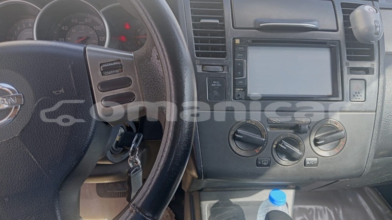 Big with watermark nissan versa masqat wadi al kabir 7563