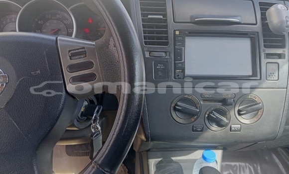 Buy Used Nissan Versa Silver Car in Wadi Al Kabir in Masqat Buy Used Nissan Versa Silver Car in Wadi Al Kabir in Masqat