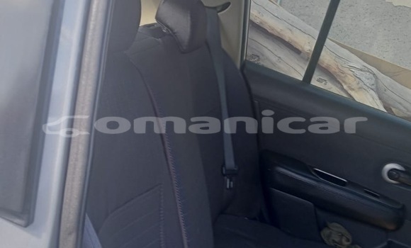 Buy Used Nissan Versa Silver Car in Wadi Al Kabir in Masqat Buy Used Nissan Versa Silver Car in Wadi Al Kabir in Masqat