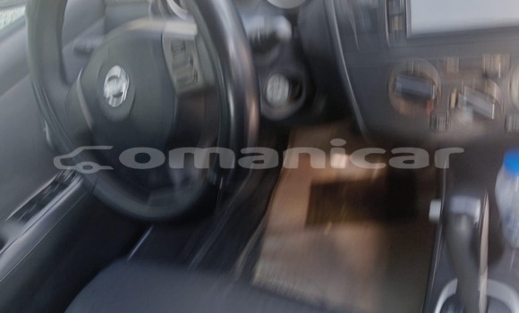 Buy Used Nissan Versa Silver Car in Wadi Al Kabir in Masqat Buy Used Nissan Versa Silver Car in Wadi Al Kabir in Masqat