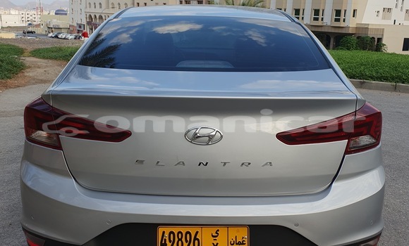 Buy Used Hyundai Elantra Silver Car in Wadi Al Kabir in Masqat Buy Used Hyundai Elantra Silver Car in Wadi Al Kabir in Masqat