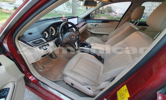 Buy Used Mercedes-Benz E–Class Red Car in Wadi Al Kabir in Masqat Buy Used Mercedes-Benz E–Class Red Car in Wadi Al Kabir in Masqat