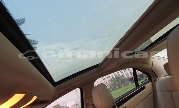 Buy Used Mercedes-Benz E–Class Red Car in Wadi Al Kabir in Masqat Buy Used Mercedes-Benz E–Class Red Car in Wadi Al Kabir in Masqat