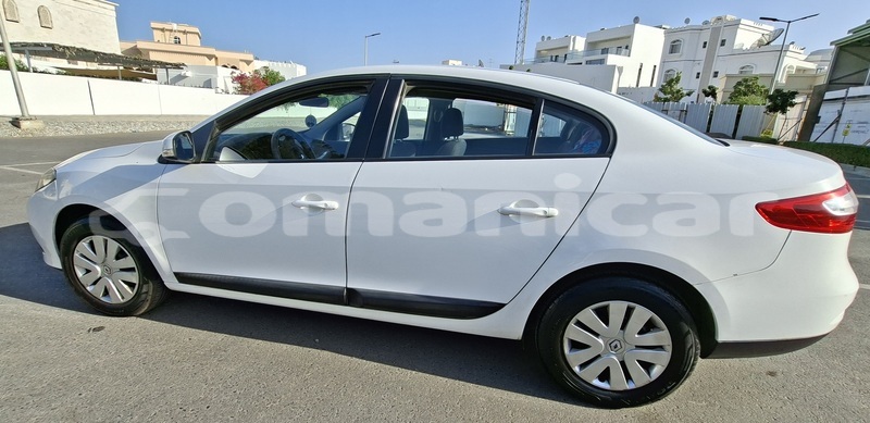 Big with watermark renault fluence masqat madinat qabus 7567