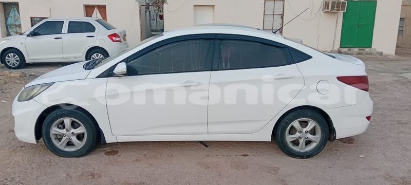 Big with watermark hyundai accent ash sharqiyah sur 7570