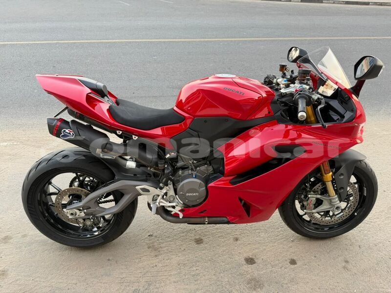 Big with watermark ducati panigale masqat muscat 7576
