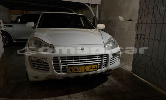 Buy Used Porsche Cayenne White Car in Muscat in Masqat