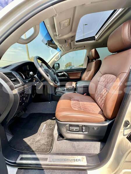 Big with watermark toyota land cruiser masqat masqat 7578