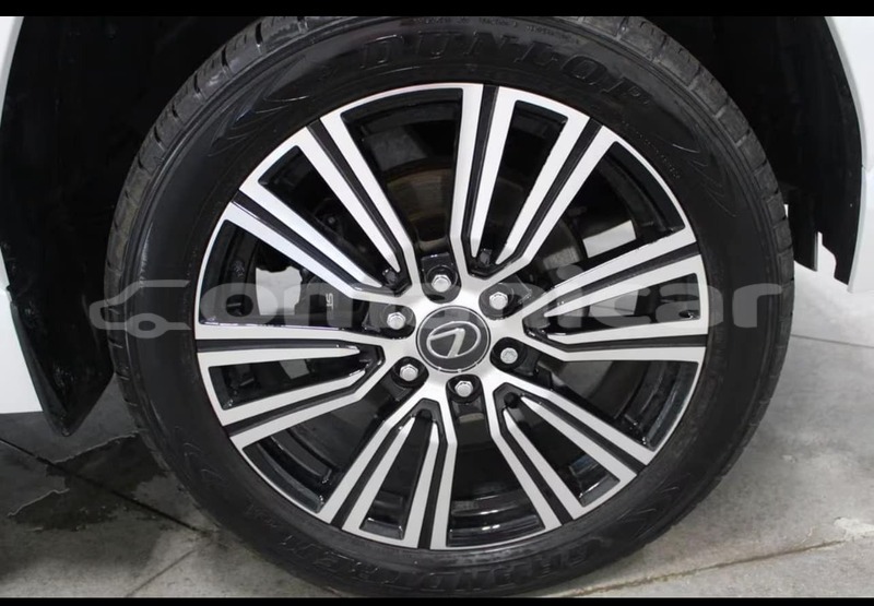 Big with watermark lexus lx masqat madinat qabus 7579