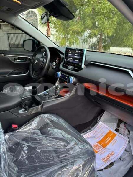 Big with watermark toyota rav4 al batinah al khuwair 7604