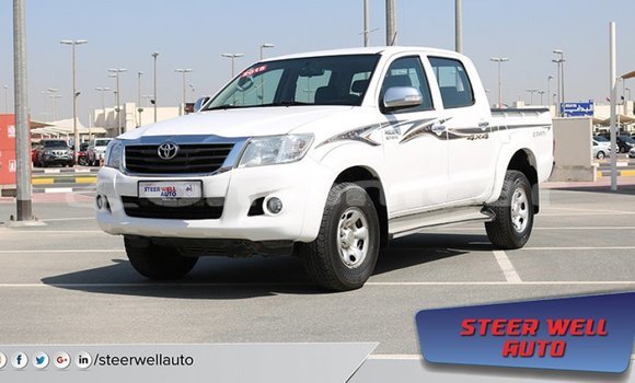 Buy Import Toyota Hilux White Car in Import - Dubai in Dhufar Buy Import Toyota Hilux White Car in Import - Dubai in Dhufar