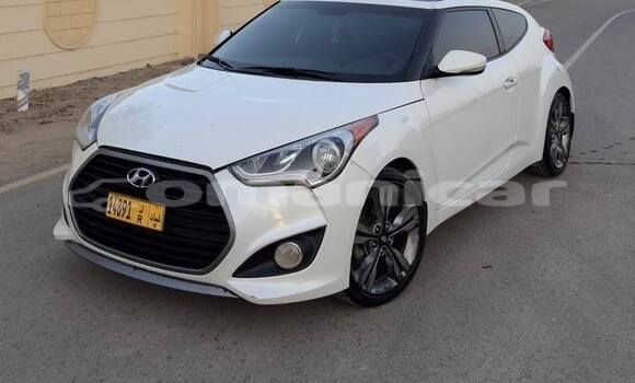 Buy Used Hyundai Veloster White Car in ar–Rustaq in al-Batinah Buy Used Hyundai Veloster White Car in ar–Rustaq in al-Batinah