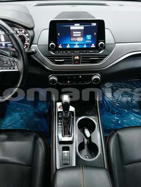 Big with watermark nissan altima masqat as sib 7632