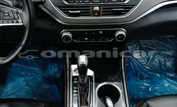 Buy Used Nissan Altima White Car in as–Sib in Masqat Buy Used Nissan Altima White Car in as–Sib in Masqat