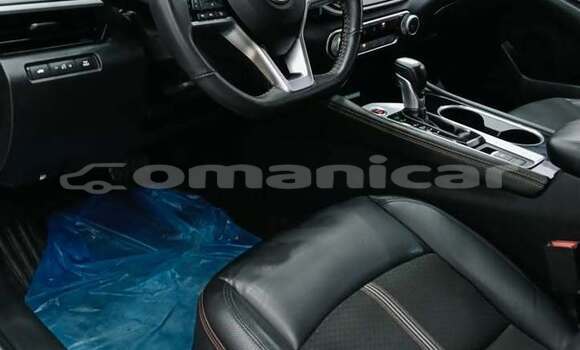 Buy Used Nissan Altima White Car in as–Sib in Masqat Buy Used Nissan Altima White Car in as–Sib in Masqat