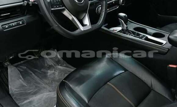 Buy Used Nissan Altima White Car in al–Masna'ah in al-Batinah Buy Used Nissan Altima White Car in al–Masna'ah in al-Batinah