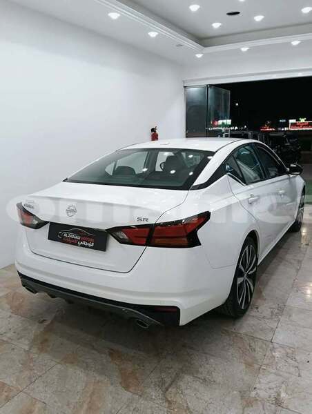 Big with watermark nissan altima al batinah al masna ah 7639