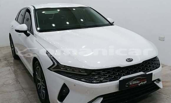 Buy Used Kia K5 White Car in al–Khaburah in al-Batinah Buy Used Kia K5 White Car in al–Khaburah in al-Batinah