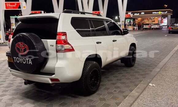 Buy Used Toyota Prado White Car in al–Mudaybi in ash-Sharqiyah Buy Used Toyota Prado White Car in al–Mudaybi in ash-Sharqiyah