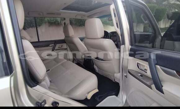 Buy Used Mitsubishi Pajero Other Car in al–Masna'ah in al-Batinah Buy Used Mitsubishi Pajero Other Car in al–Masna'ah in al-Batinah